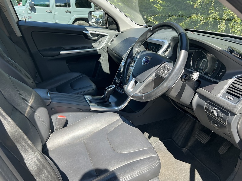 Volvo Xc60 T5 Se Lux Nav - U12309
