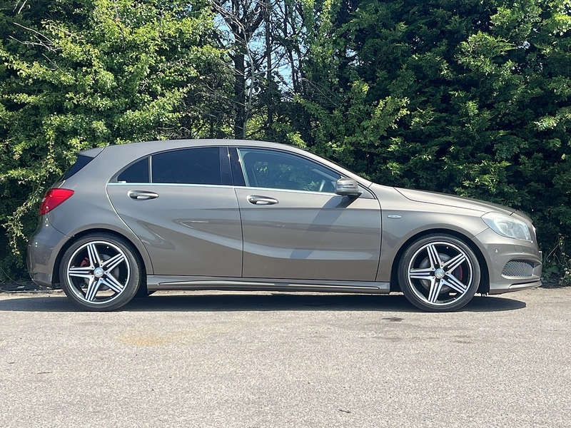 Mercedes-Benz A-Class A 250 Amg - U12310