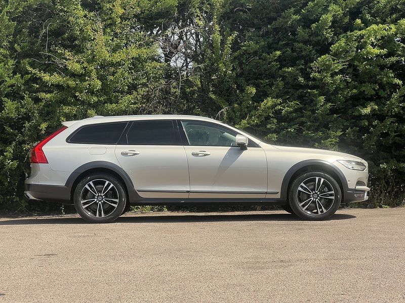 Volvo V90 T5 Cross Country Awd - U12311