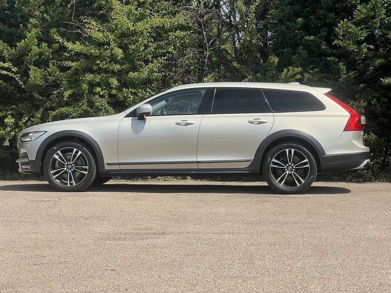 Volvo V90 T5 Cross Country Awd - U12311