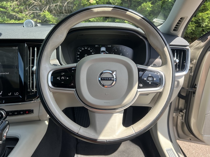 Volvo V90 T5 Cross Country Awd - U12311