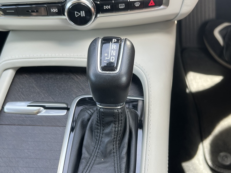Volvo V90 T5 Cross Country Awd - U12311