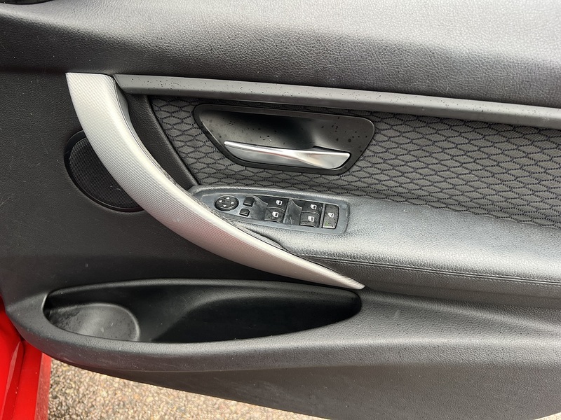 BMW 3 Series 320I M Sport Touring - U12313