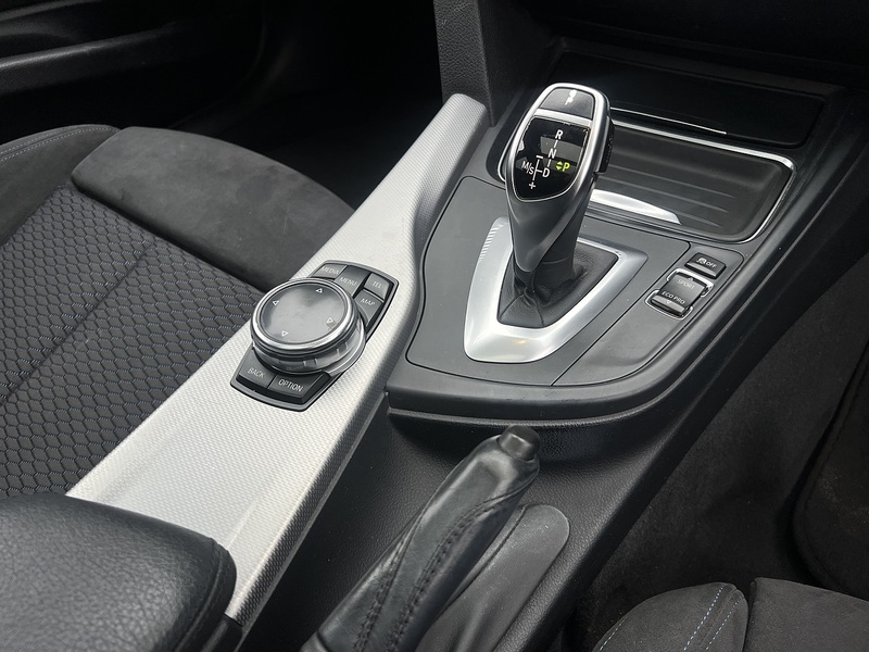 BMW 3 Series 320I M Sport Touring - U12313