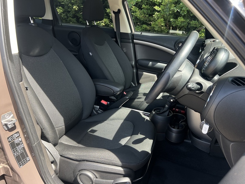 Mini Mini Countryman Cooper - U12316