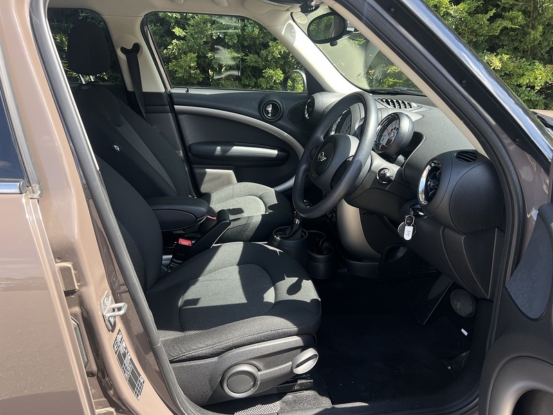 Mini Mini Countryman Cooper - U12316
