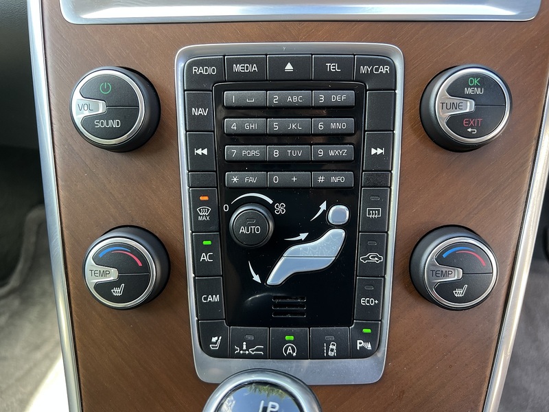Volvo Xc60 T5 Se Lux Nav - U12319