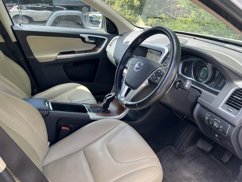 Volvo Xc60 T5 Se Lux Nav - U12319