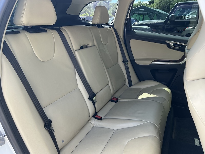 Volvo Xc60 T5 Se Lux Nav - U12319