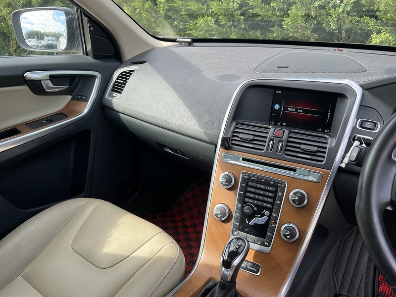 Volvo Xc60 D4 Se Lux Nav - U12320