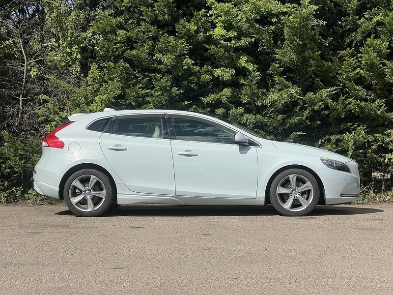 Volvo V40 T4 Se Lux Nav - U12321