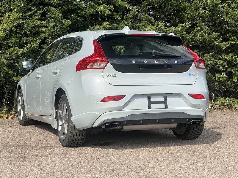 Volvo V40 T4 Se Lux Nav - U12321