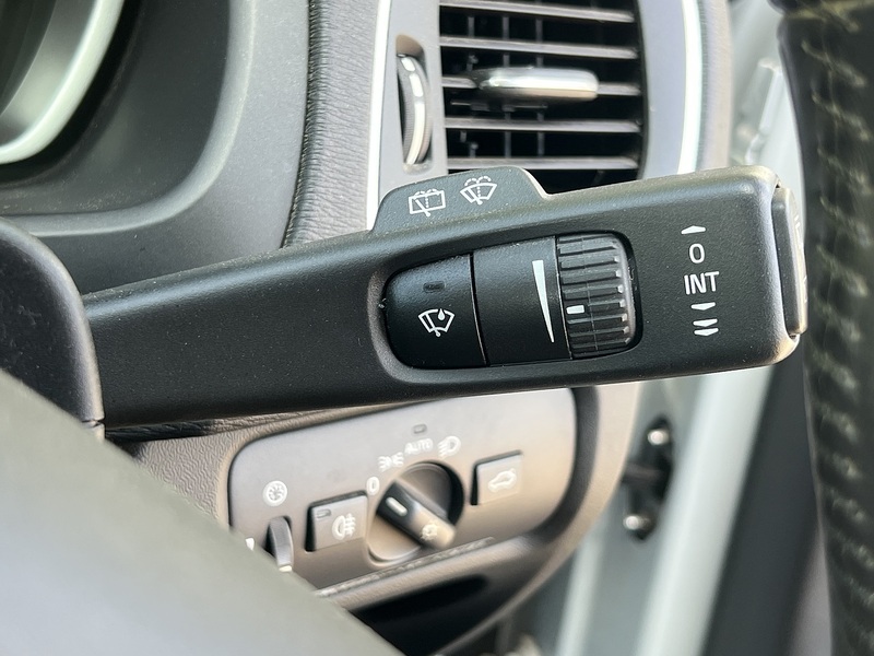 Volvo V40 T4 Se Lux Nav - U12321