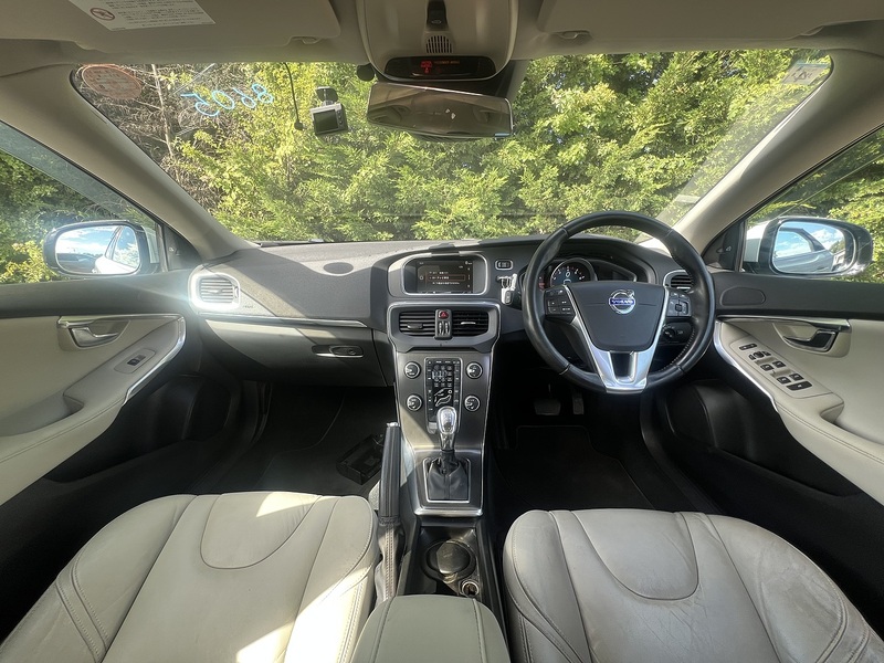Volvo V40 T4 Se Lux Nav - U12321