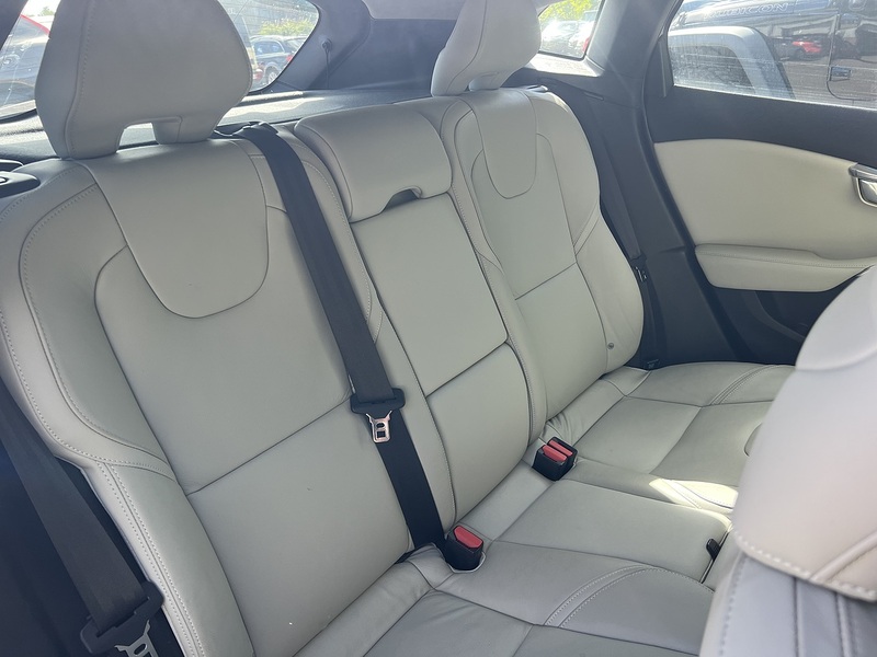 Volvo V40 T4 Se Lux Nav - U12321