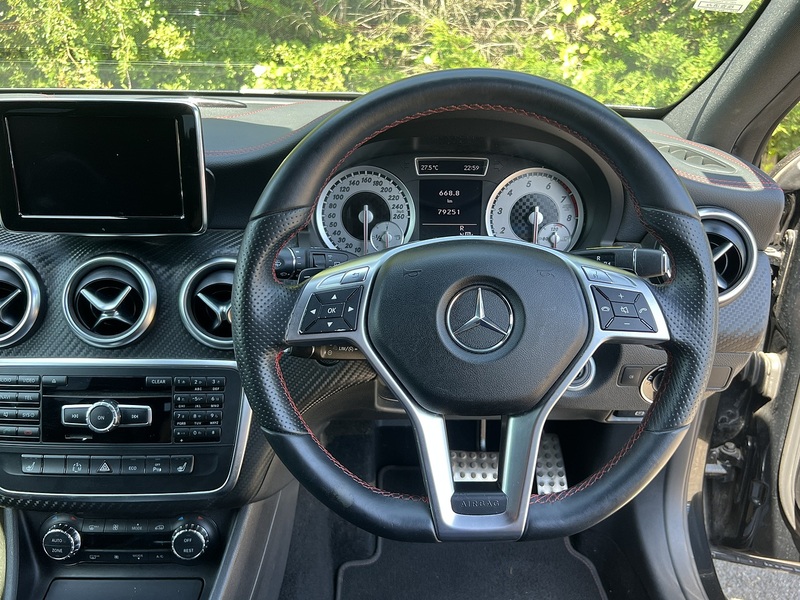 Mercedes-Benz A-Class A200 Amg Night Edition - U12322