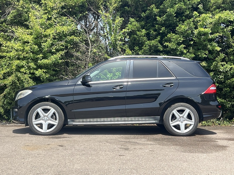 Mercedes-Benz M-Class Ml350 Bluetec Amg Line Premium - U12323