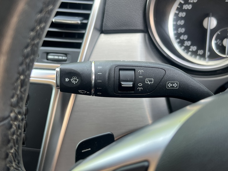 Mercedes-Benz M-Class Ml350 Bluetec Amg Line Premium - U12323