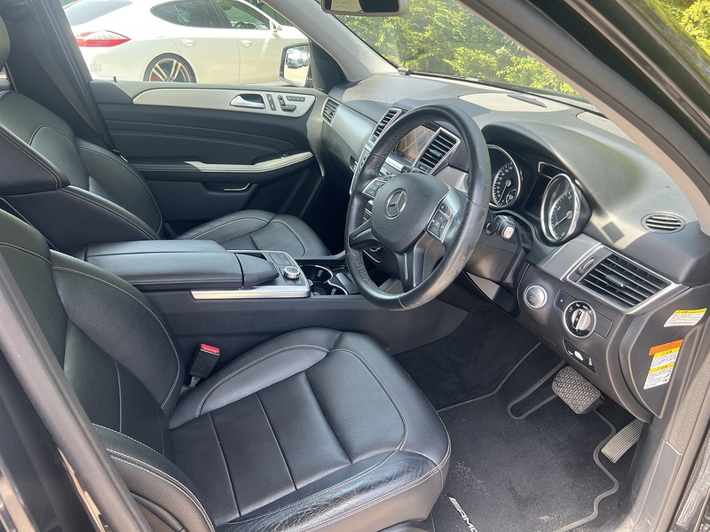 Mercedes-Benz M-Class Ml350 Bluetec Amg Line Premium - U12323