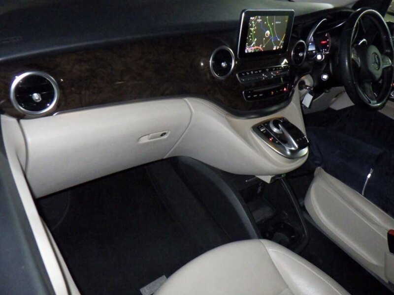 Mercedes-Benz V-Class V 220 D Sport L - U12324