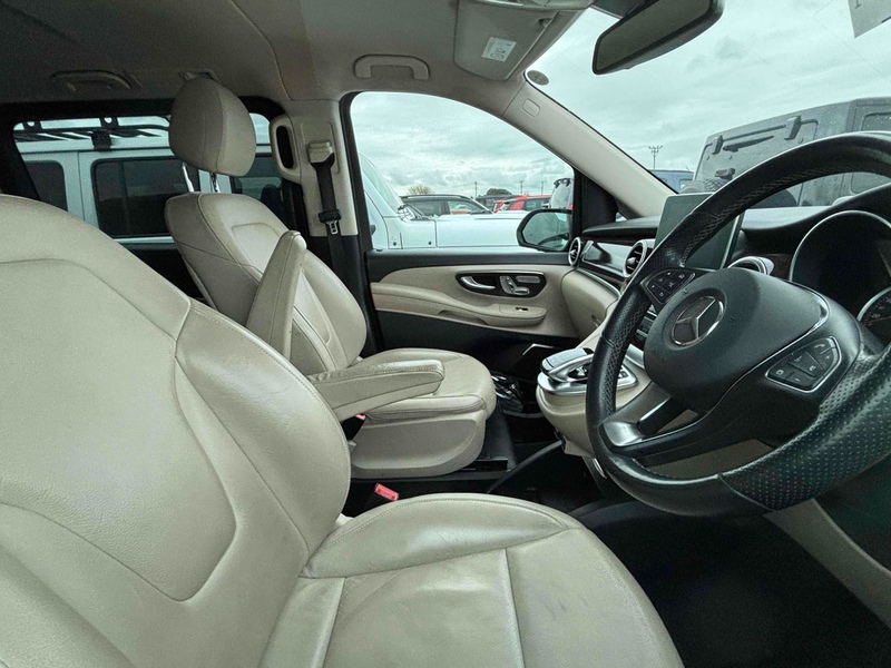 Mercedes-Benz V-Class V 220 D Sport L - U12324