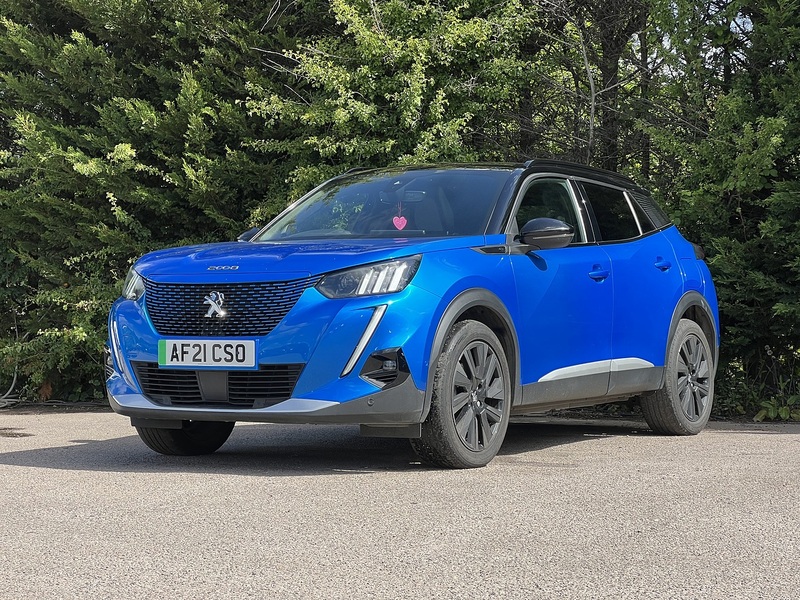 Peugeot E-2008 GT Premium - U12326