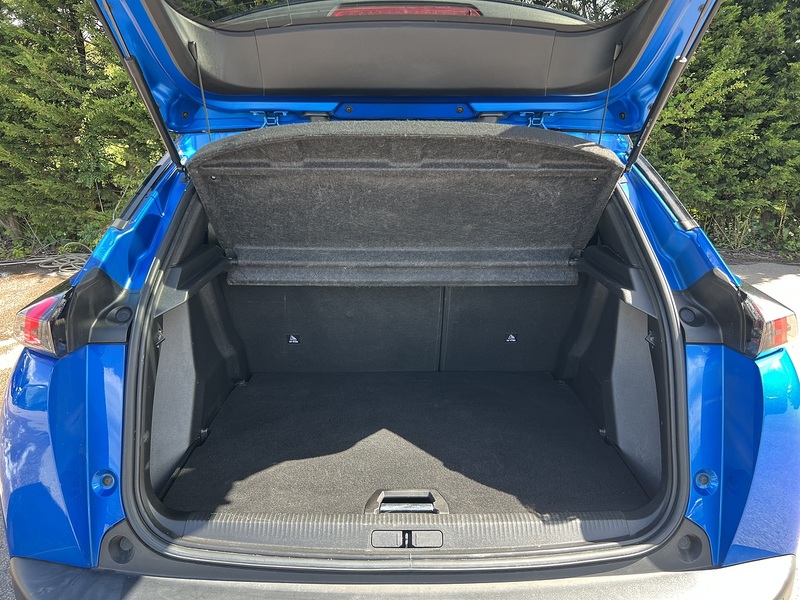 Peugeot E-2008 GT Premium - U12326