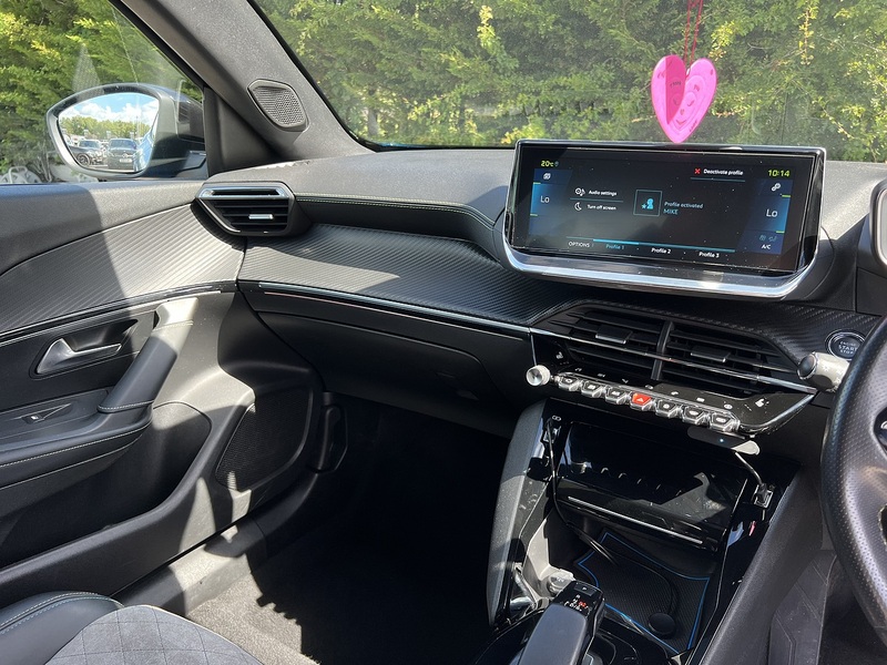 Peugeot E-2008 GT Premium - U12326