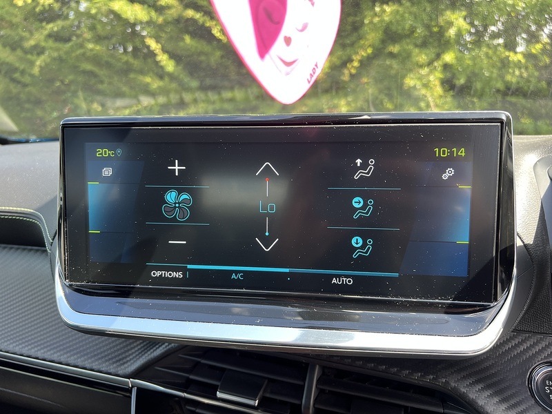 Peugeot E-2008 GT Premium - U12326