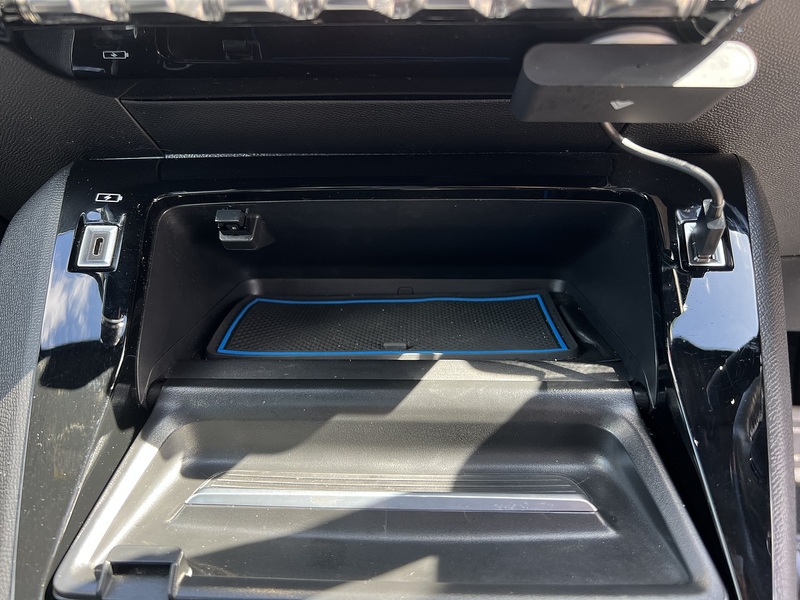 Peugeot E-2008 GT Premium - U12326
