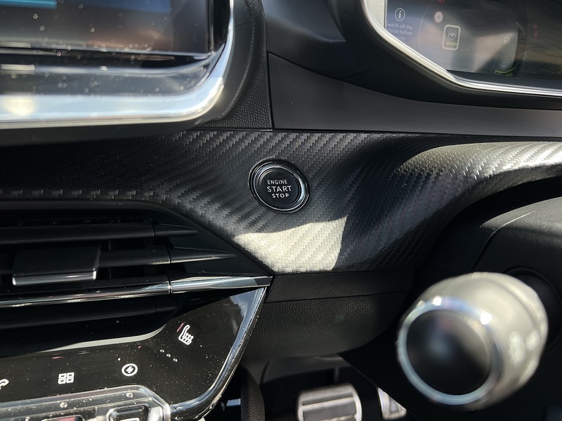 Peugeot E-2008 GT Premium - U12326