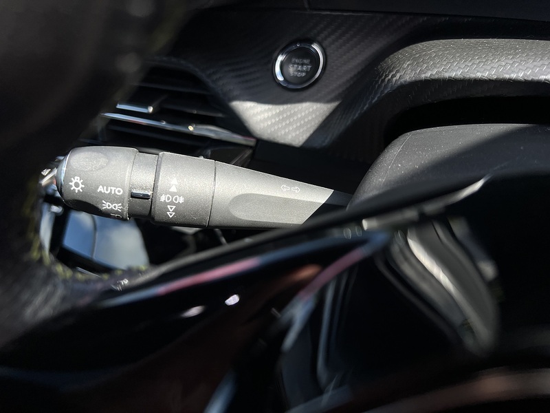 Peugeot E-2008 GT Premium - U12326