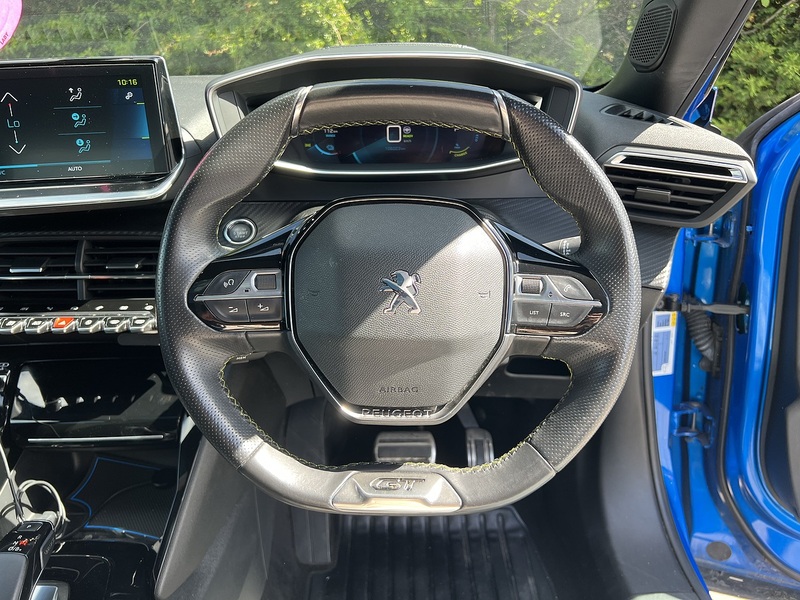 Peugeot E-2008 GT Premium - U12326