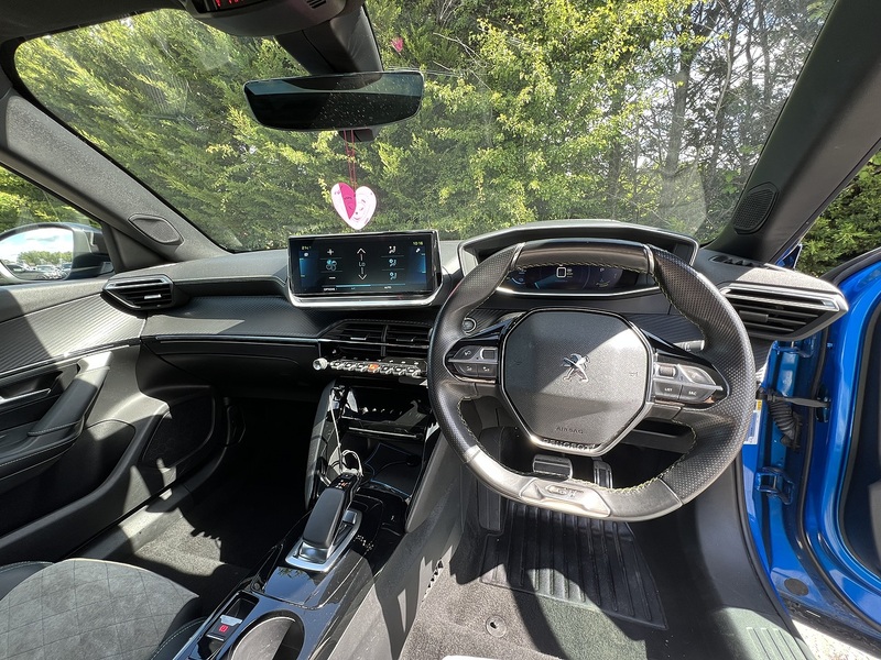 Peugeot E-2008 GT Premium - U12326
