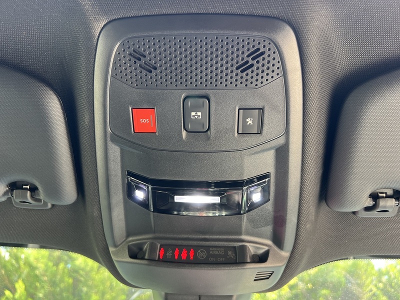 Peugeot E-2008 GT Premium - U12326