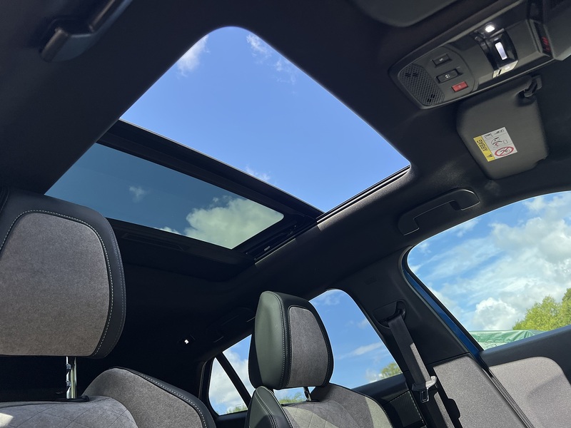 Peugeot E-2008 GT Premium - U12326