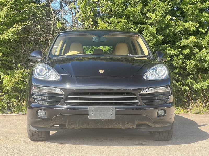Porsche Cayenne Platinum Edition - U12327