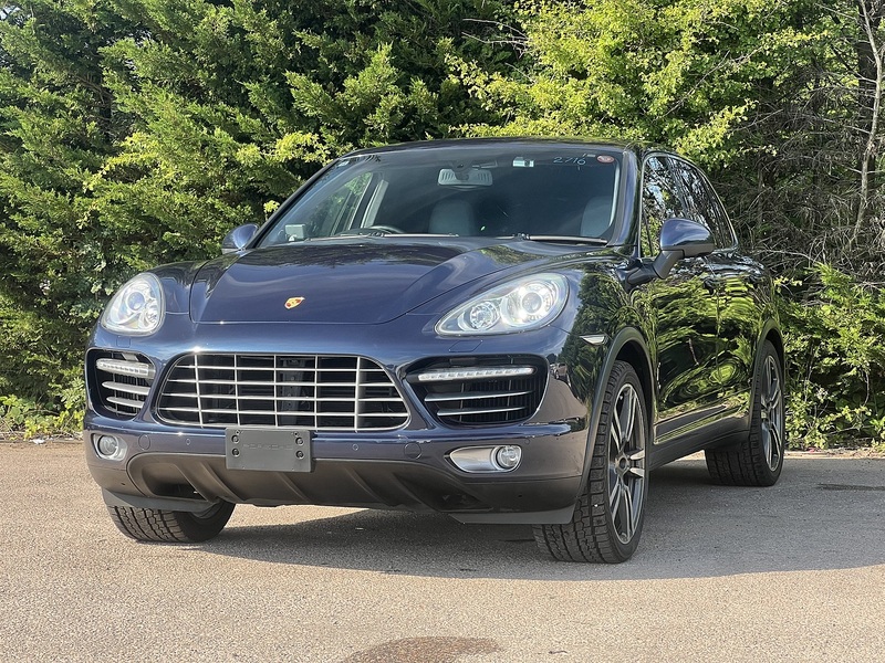 Porsche Cayenne Turbo - U12329