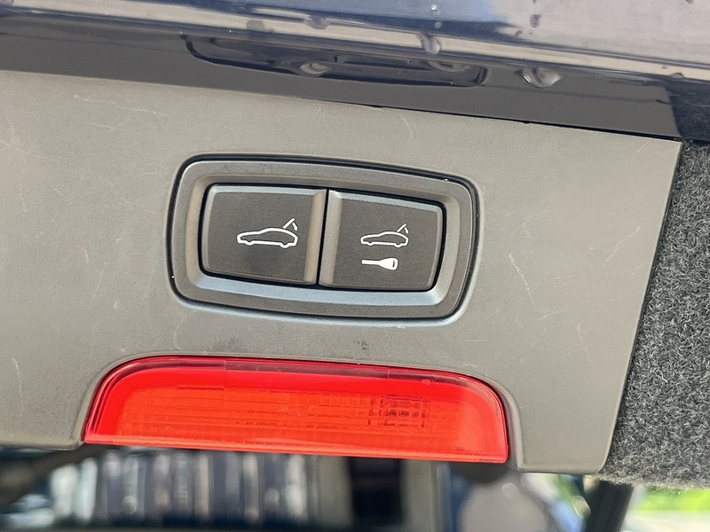 Porsche Cayenne Turbo - U12329