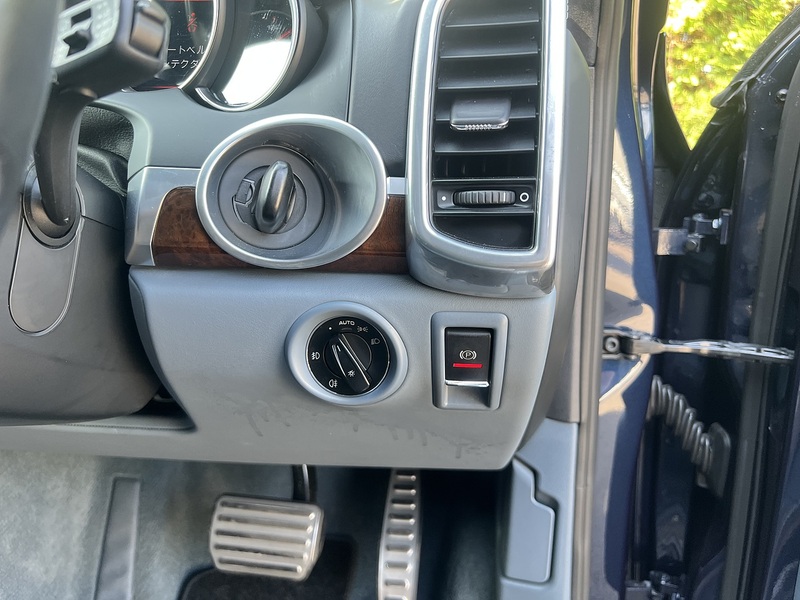 Porsche Cayenne Turbo - U12329