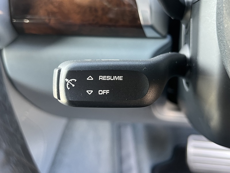 Porsche Cayenne Turbo - U12329