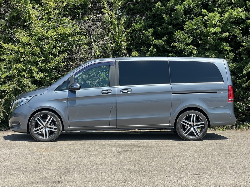 Mercedes-Benz V-Class V220 D Avantgarde Long - U12336