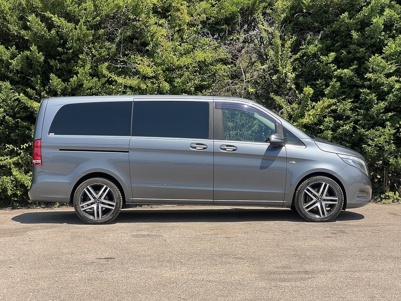 Mercedes-Benz V-Class V220 D Avantgarde Long - U12336