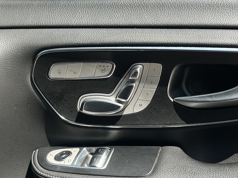 Mercedes-Benz V-Class V220 D Avantgarde Long - U12336