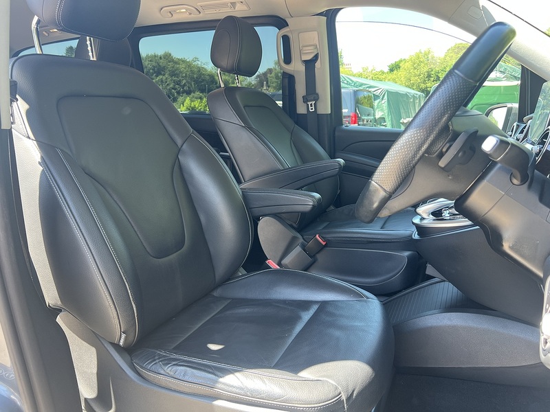 Mercedes-Benz V-Class V220 D Avantgarde Long - U12336