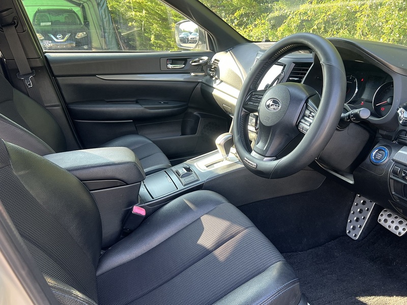 Subaru Legacy 2.5GT DIT SPEC.B EYE SIGHT - U12337