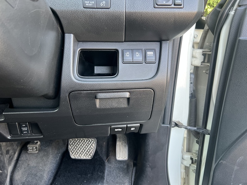 Nissan Serena Highway Star S-Hybrid - U12339
