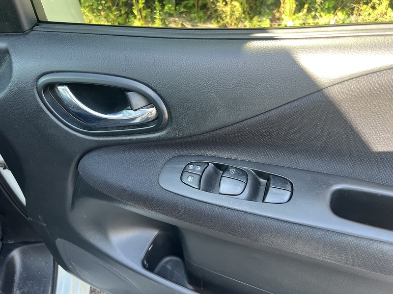 Nissan Serena Highway Star S-Hybrid - U12339