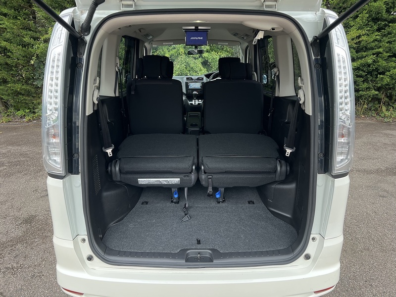 Nissan Serena Highway Star G S-Hybrid Advanced Safety Package - U12341