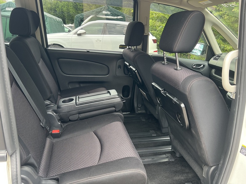 Nissan Serena Highway Star G S-Hybrid Advanced Safety Package - U12341